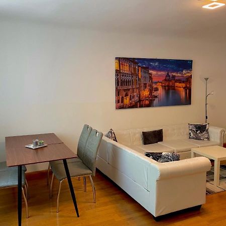 Apartment Wien Mitte Viena Exterior foto